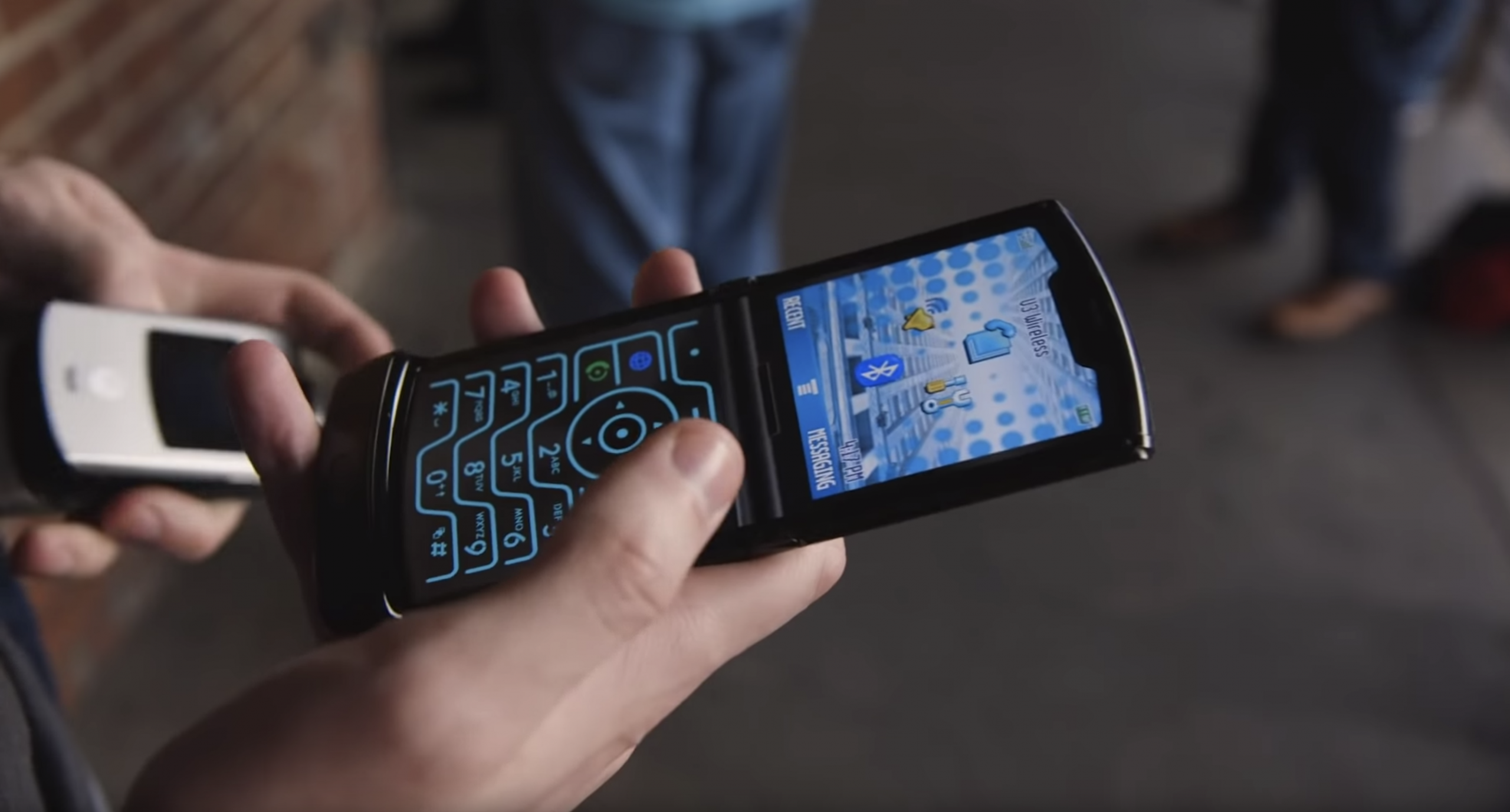 Motorola Razr Flip Phone with Foldable Screen